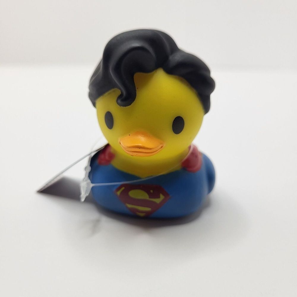 DC Comics Duckz Superman Rubber Duck Mini Cake Topper Bath Toy Pool‎ Tub Toy NWT